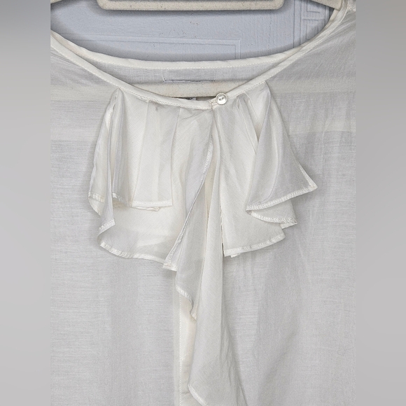 GAP White Semi Sheer Short Sleeve Button Down Ruffle Front Blouse M NWT - Picture 3 of 13